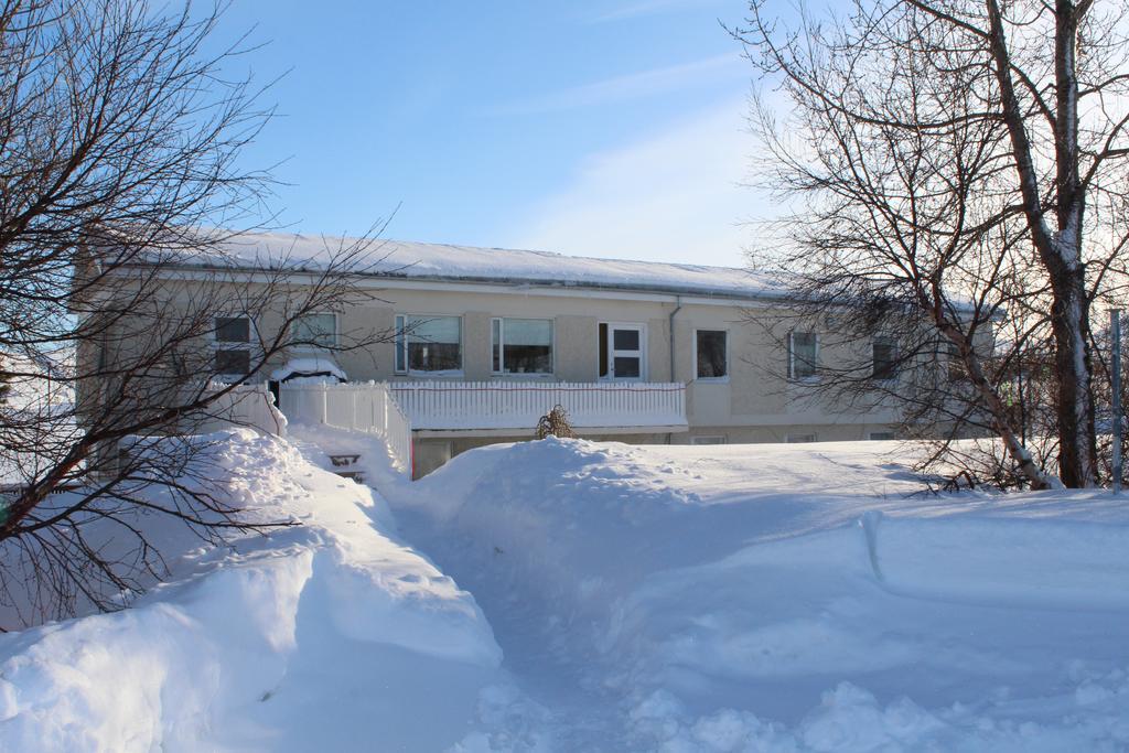 Lonsa Guesthouse Akureyri Dış mekan fotoğraf