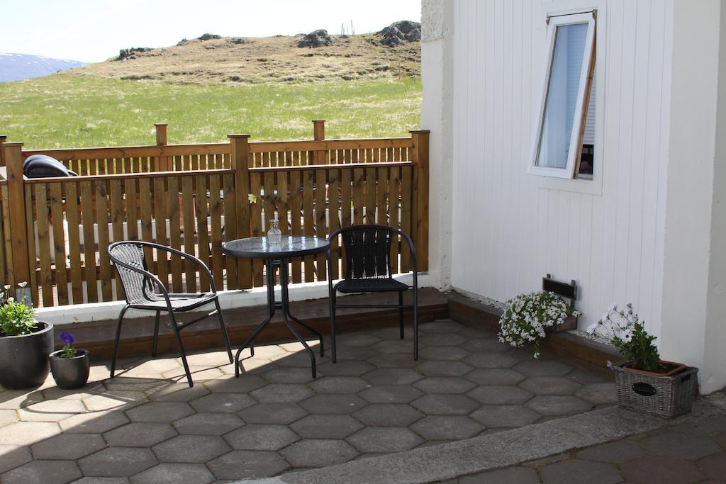 Lonsa Guesthouse Akureyri Dış mekan fotoğraf