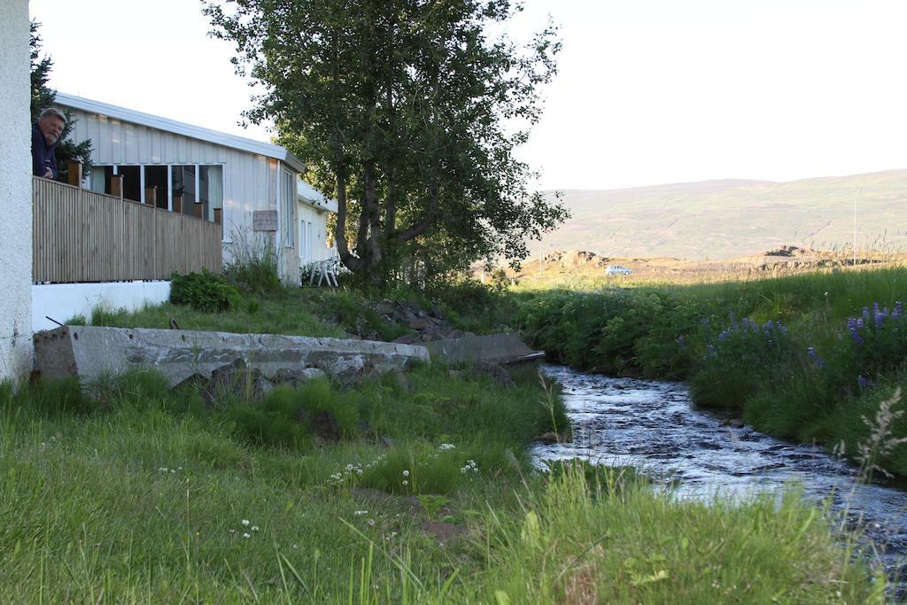 Lonsa Guesthouse Akureyri Dış mekan fotoğraf