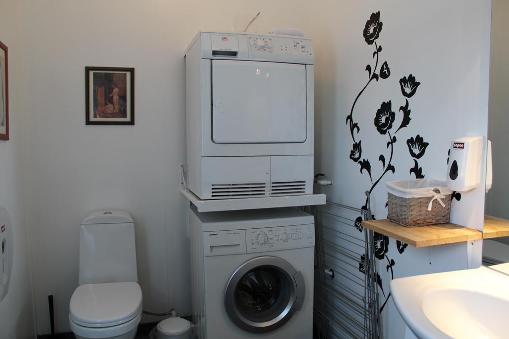 Lonsa Guesthouse Akureyri Dış mekan fotoğraf