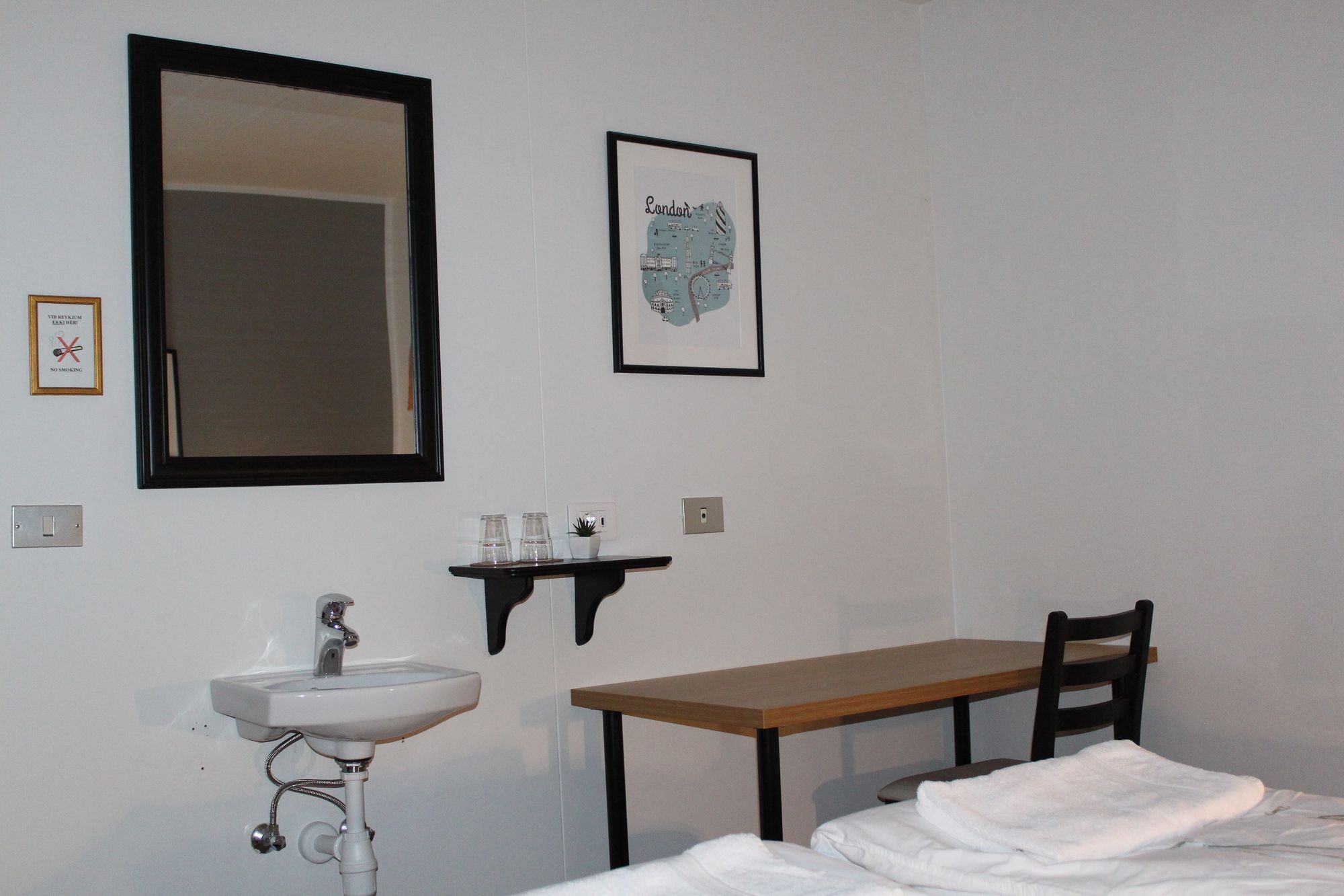 Lonsa Guesthouse Akureyri Dış mekan fotoğraf