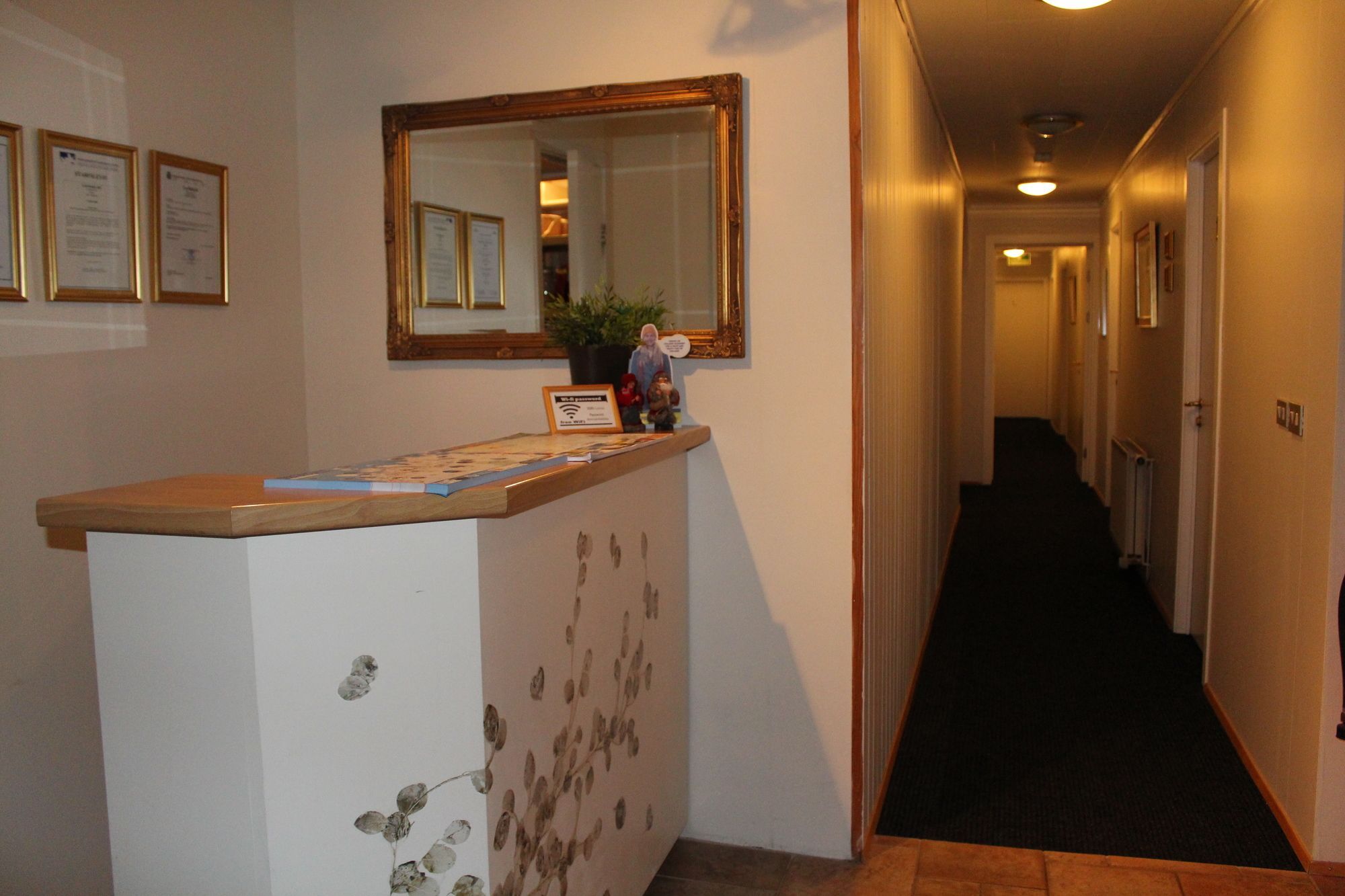 Lonsa Guesthouse Akureyri Dış mekan fotoğraf